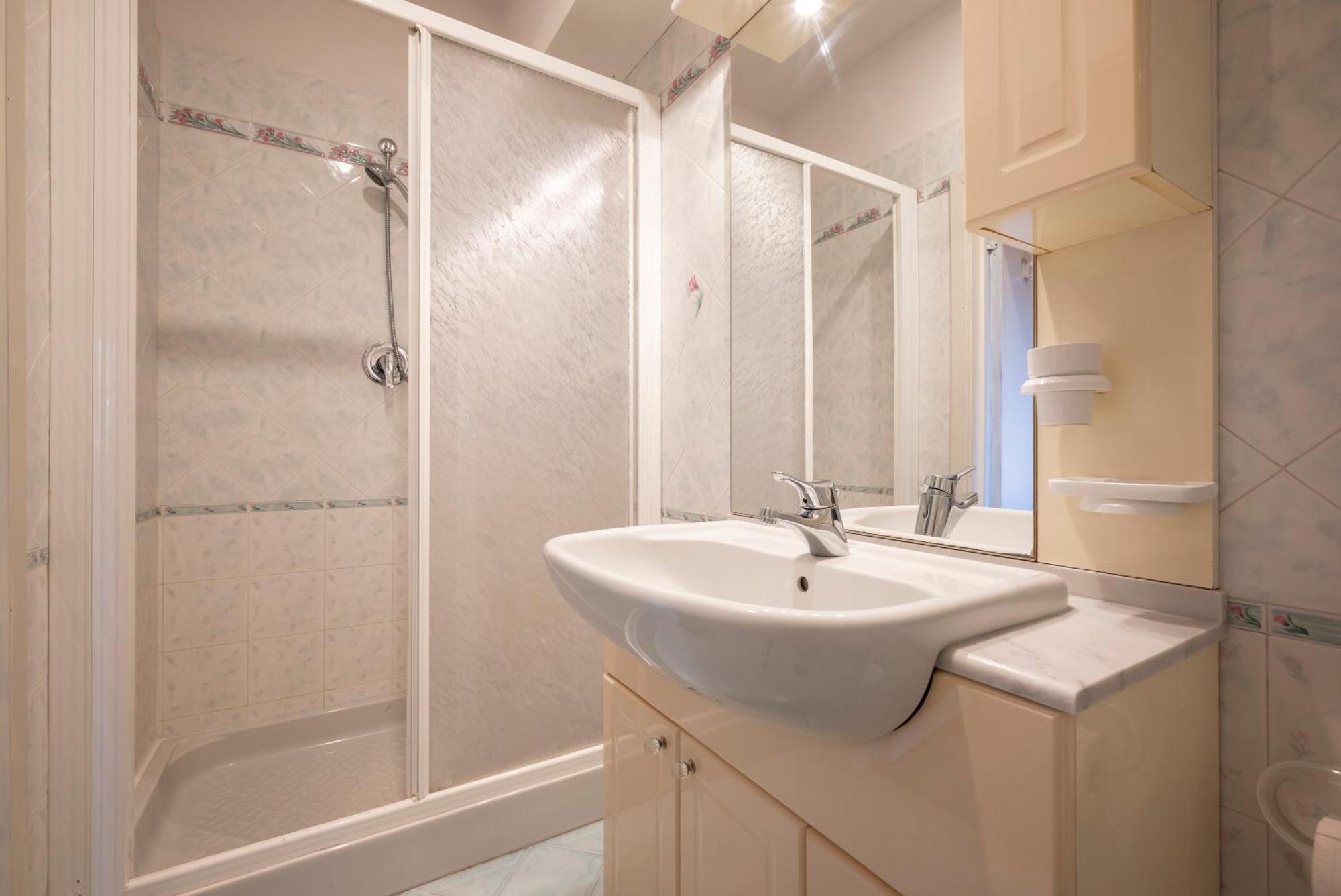 Villa Con Giardino Vista Mare Кастильоне-делла-Пеская Экстерьер фото