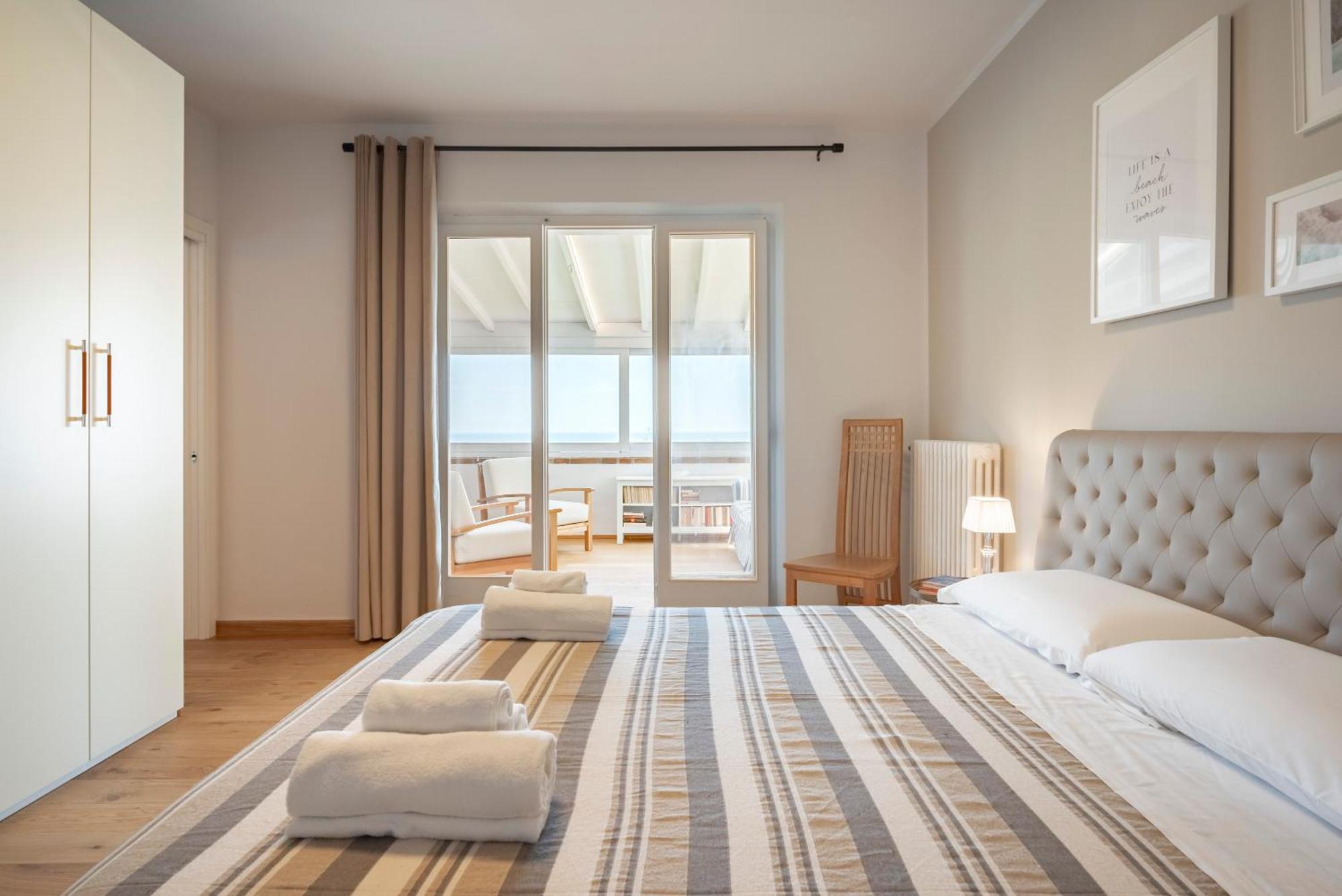 Villa Con Giardino Vista Mare Кастильоне-делла-Пеская Экстерьер фото